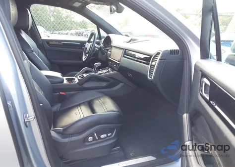 2019 Porsche Cayenne z USA, uszkodzony, nr VIN WP1AA2AY5KDA06792